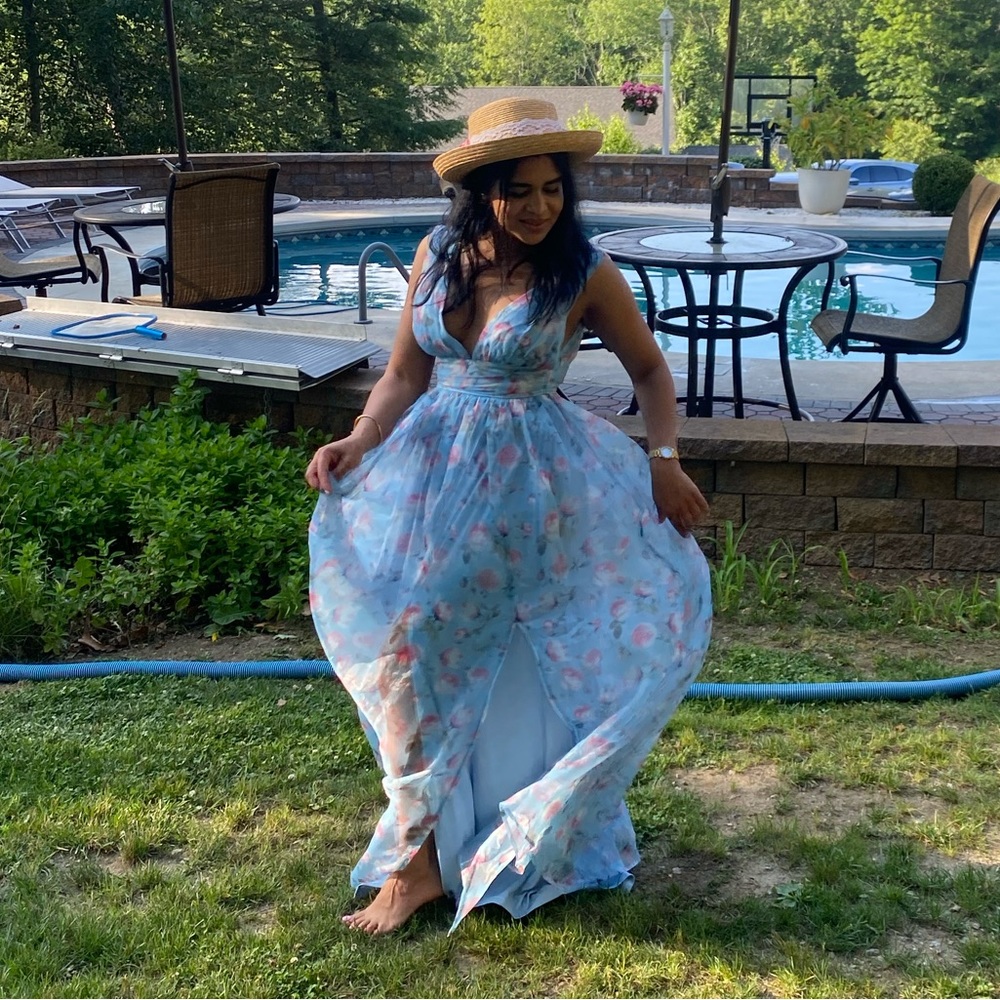 Lulu’s light blue floral print Organza maxi dress